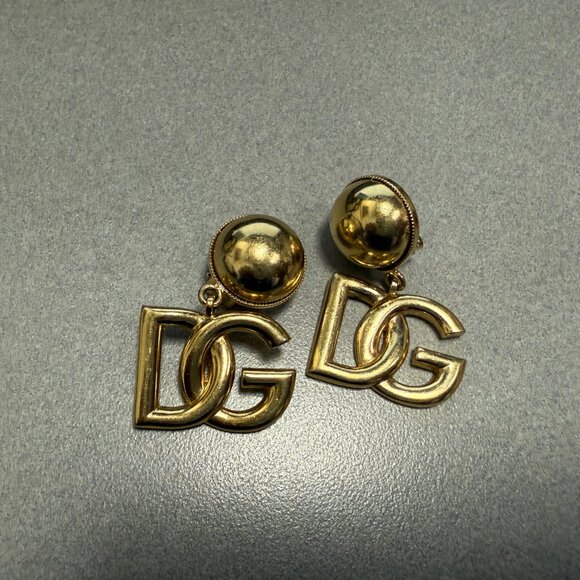 Dolce & Gabbana Clip On Earrings - Picture 3 of 4